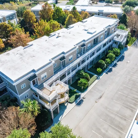 POOL AND PICKLEBALL! Perfectly located 1st floor condo, close to everything