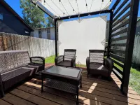 Modern Bungalow - Pet Friendly - Close to downtown - 4 étoiles