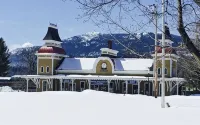 THE PENTHOUSE at Cranmore Mt. Resort, N. Conway, 4-season pool, near Story Land! - 4-Star
