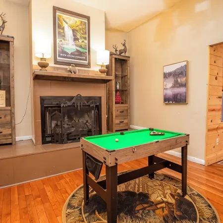 Spacious Mountain Retreat – Steps from Dollywood! Sleeps 18, Hot Tub, Nerf Wall!