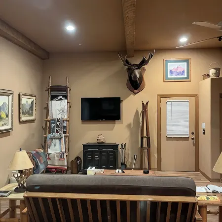 Beautiful bunkhouse in forest just hours outside Phoenix metro area