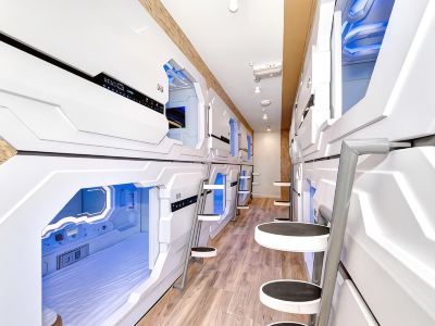 Space Q Capsule Hotel