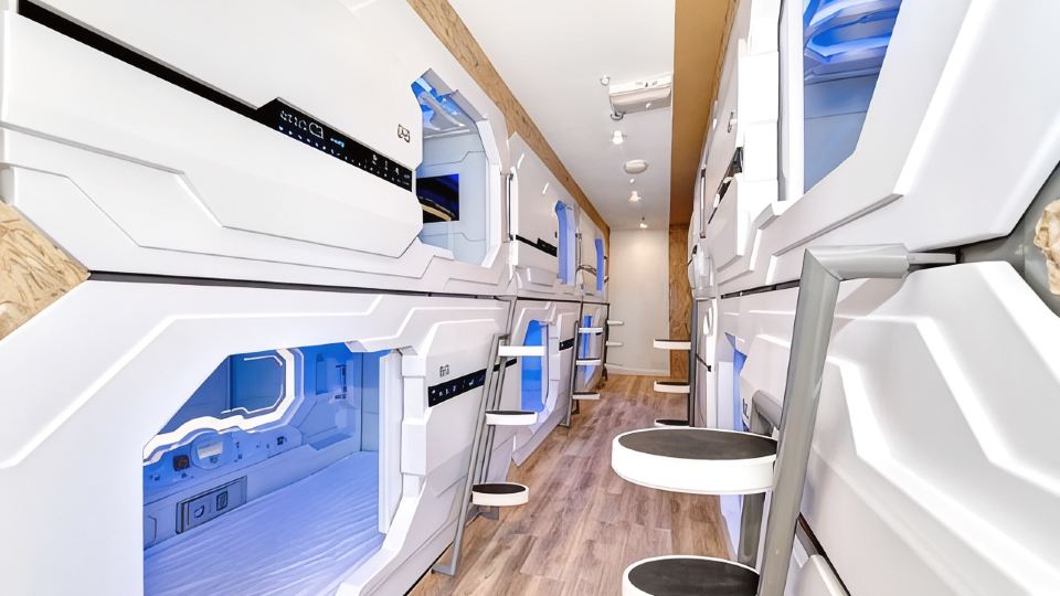 Space Q Capsule Hotel