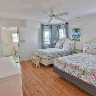 High Tide - Beachfront Home in "Arrogantly Shabby" Pawleys Island, SC Rooms