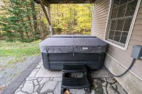 Okemo mountain house with private hot tub - 3-Star