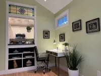 Quiet, elegant cottage just steps from downtown Pittsboro—minutes to Jordan Lake - 4-Star