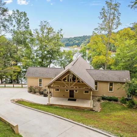 Norris Lakefront Retreat! King Suites, Private 2 Slip Dock, Firepit - 2027 Open!
