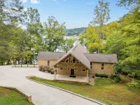Norris Lakefront Retreat! King Suites, Private 2 Slip Dock, Firepit - 2027 Open! - ブティック