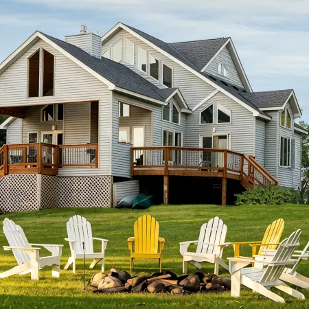 150+ ft Of Lakeshore / Private Beach / 4 Acres