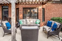 PARADISE FOUND<br>Lakefront - Pool - Beautiful Views - 4 stelle