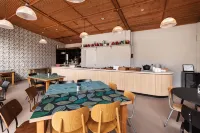 Stayokay Hostel Apeldoorn - Fully Renovated March 2026 - Frühstück