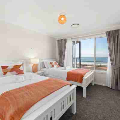 Sea Sand and Serenity at Stockton - Stunning Sophistication Rooms