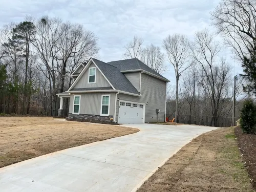 New! Charming New Modern 4/2.5 Home in Clemson SC - Just 5 minutes to Clemson U - 4 stjerner
