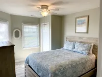 Emerald Isle at it's best at Sea Maiden West!!  Renovated BEACHFRONT home!! - 2 estrellas