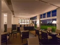 EN RESORT Kumejima EEF Beach Hotel (ENリゾート 久米島イーフビーチホテル） - バー