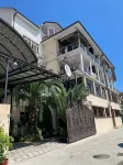 Tri Palmy Hotel - بيوت ضيافة
