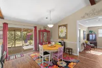 3/1.5 Moms Place - Homestays