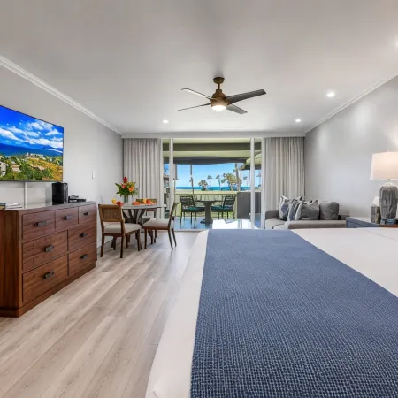 Kāʻanapali Ocean View Condo with Beachfront Cabana for Guests