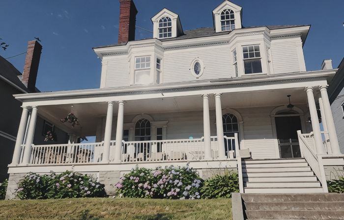 Beautiful, large, historic 6 bedroom home.