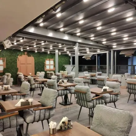 Konur Hotel