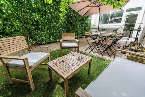 Urban loft with private garden - hyper center - 4 stjerner
