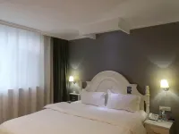 Jiatai Chain Business Hotel (Haicheng Traditional Chinese Medicine Hospital)