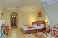 Sovereign Hotel