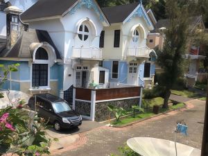 Villa Greta Puncak 2Br