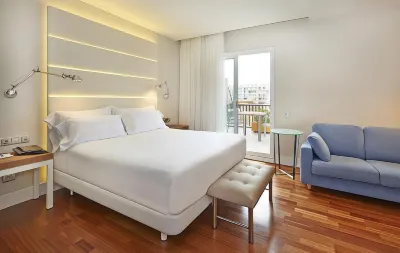 NH Barcelona les Corts Hotell i Les Corts