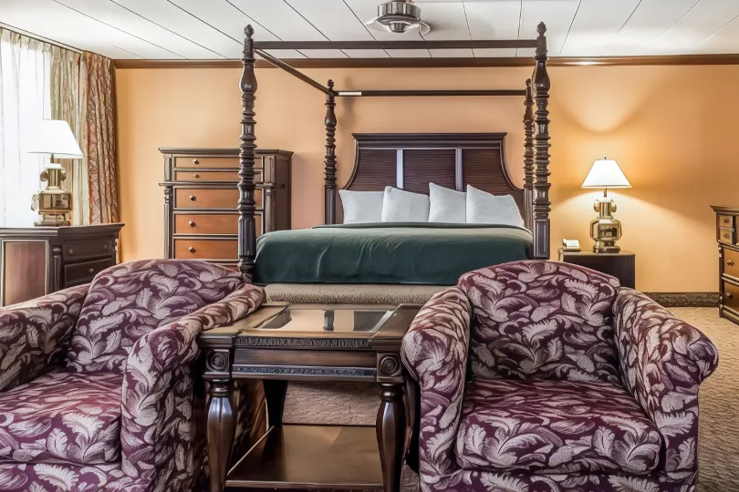 FairBridge Inn & Suites Poconos