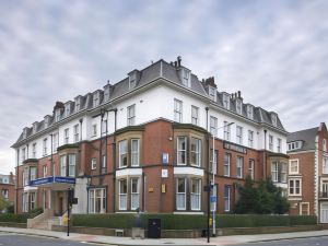 The New Southlands Hotel