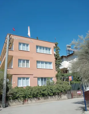 Hzd Apartments Hostel Hoteles en Babataşı