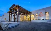 Jaz Elite Casa Del Mar Beach Отели рядом с достопримечательностью «Общественный пляж»