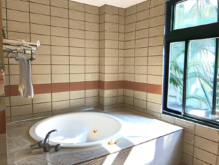 Mapleton Motel Отели рядом с достопримечательностью «Fengyuan Ciyi Guan»