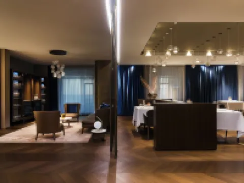 地拉那瑪麗蒂姆廣場酒店 地拉那酒店