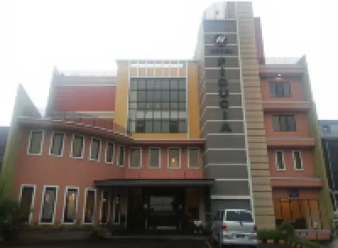 Townhouse Oak Hotel Fiducia Pasar Minggu Hotels in South Jakarta