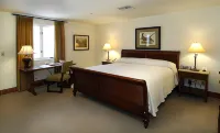 Arizona Inn Hotels in Tucson