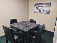 Super 8 by Wyndham Ionia MI