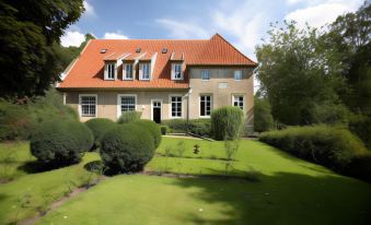 Haus Keppelborg: ZI Rosina Mit Burggartenblick