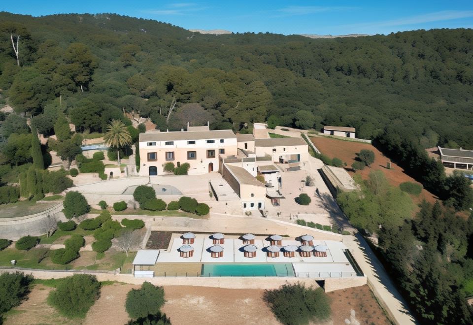 hotel overview picture
