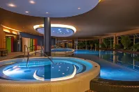 Hunguest Szeged - ex Forrás Hoteles en Distrito de Szeged