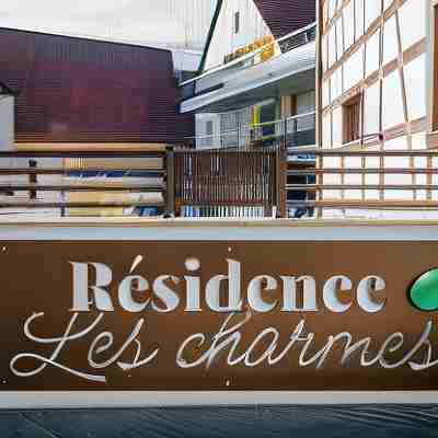 Résidence les Charmes Hotel Exterior