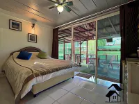 Happy Garden Resort Betong Hotels near Chulabhorn Development Village 10