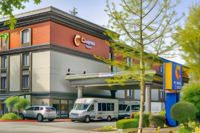 Comfort Inn & Suites Sea-Tac Airport Hotels in SeaTac