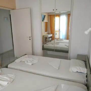 Apartment for 4 Personsn the Center.