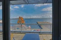 Hiddenseer Hotel - Meerblick
