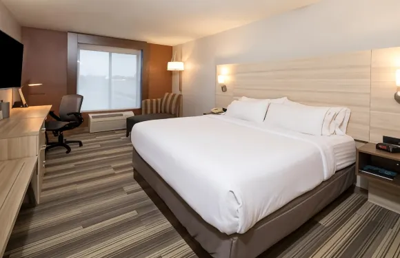 智選假日套房酒店底特律 - 烏蒂卡