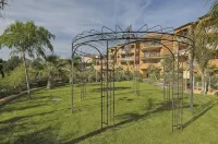 Appart Hotel Lou Castelet Hotels in Castagniers