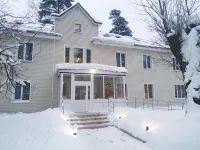 Krona Hotel Hotel in zona Igora