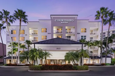 Courtyard Miami Aventura Mall Hotel dekat Aventura Circle